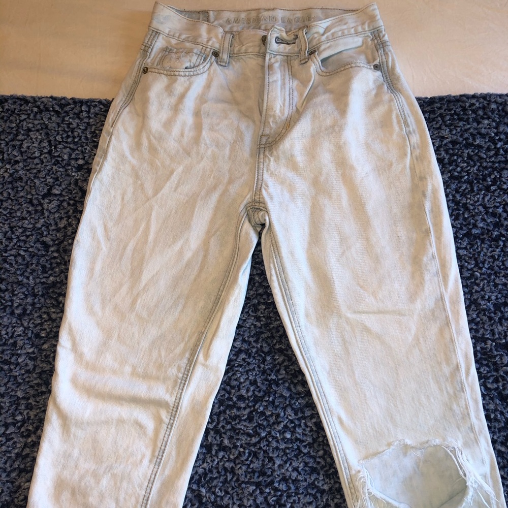 american eagle mom jeans
